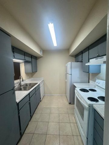 16111 Aspenglen Drive 1004, Houston, TX 77084