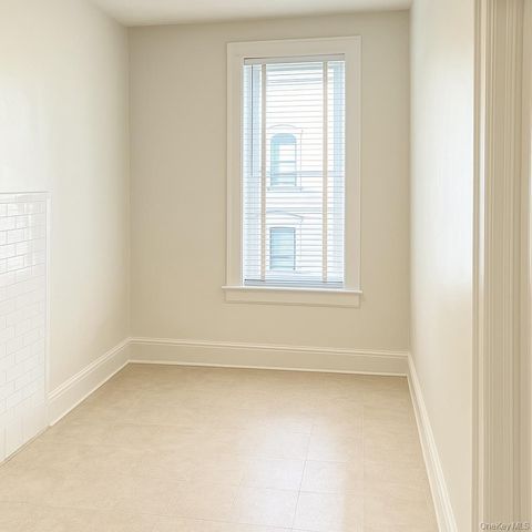 4718 39th Place 1, Sunnyside, NY 11104