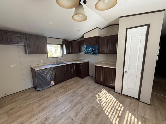 5421 Lake View Drive, Granbury, TX 76048