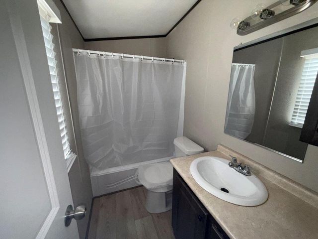 5421 Lake View Drive, Granbury, TX 76048