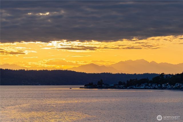 18051 Normandy Terrace SW, Normandy Park, WA 98166