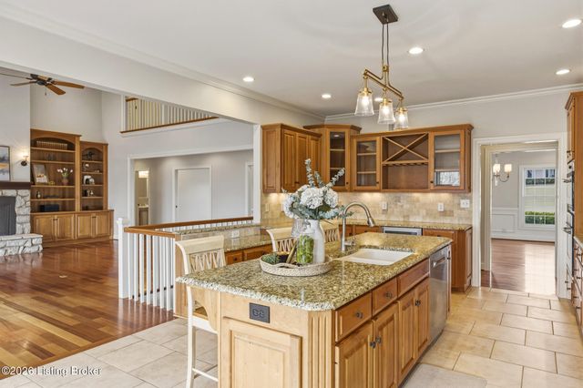 5903 Mount Pleasant Rd, Prospect, KY 40059