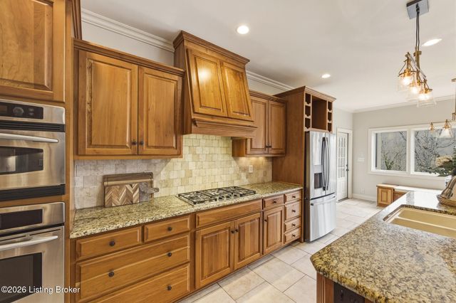 5903 Mount Pleasant Rd, Prospect, KY 40059