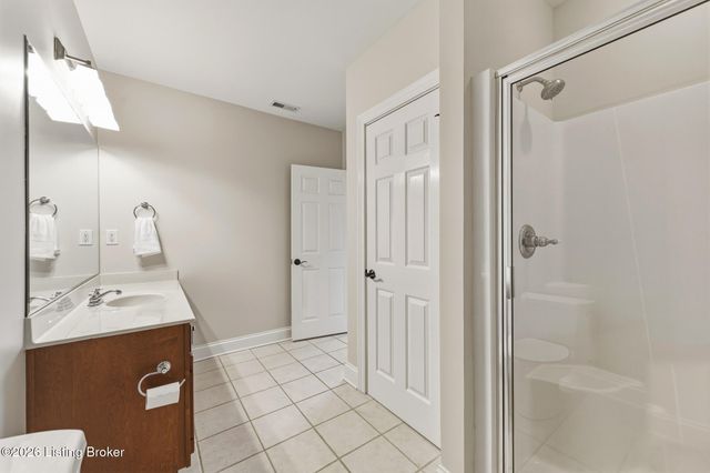 5903 Mount Pleasant Rd, Prospect, KY 40059