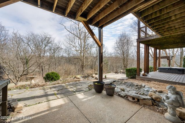 5903 Mount Pleasant Rd, Prospect, KY 40059