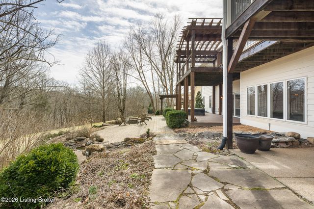 5903 Mount Pleasant Rd, Prospect, KY 40059