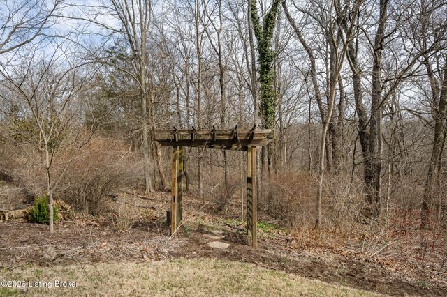 5903 Mount Pleasant Rd, Prospect, KY 40059