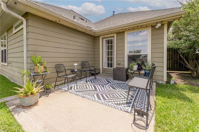 2025 Positano Loop, Bryan, TX 77808