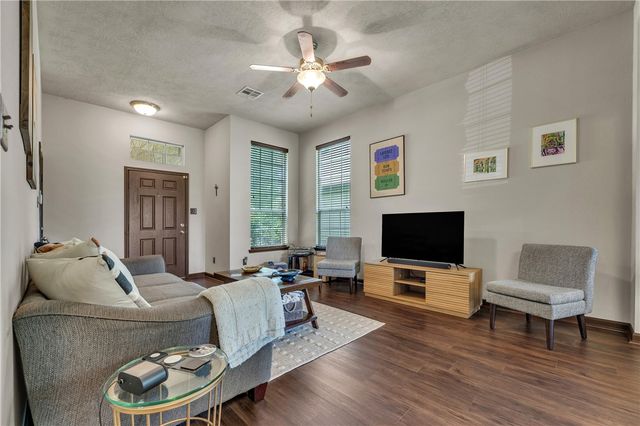 2025 Positano Loop, Bryan, TX 77808