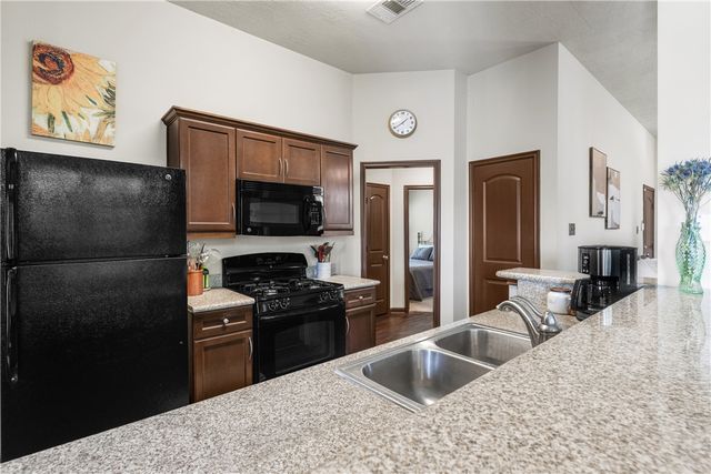 2025 Positano Loop, Bryan, TX 77808