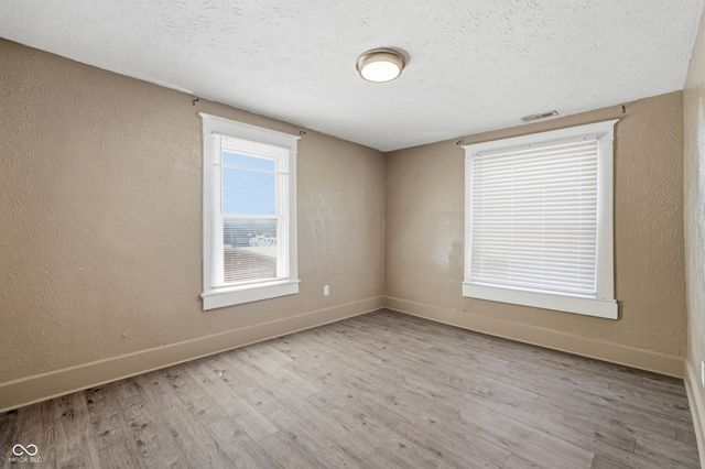 1015 N Oxford Street, Indianapolis, IN 46201