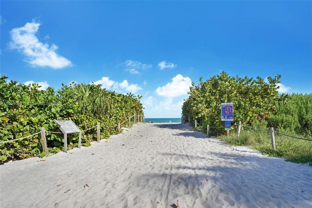 6080 Collins Ave 102, Miami Beach, FL 33140