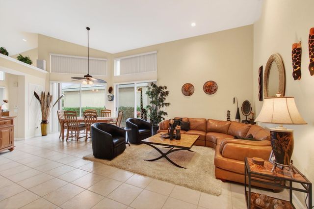 11910 Fountainside Circle, Boynton Beach, FL 33437