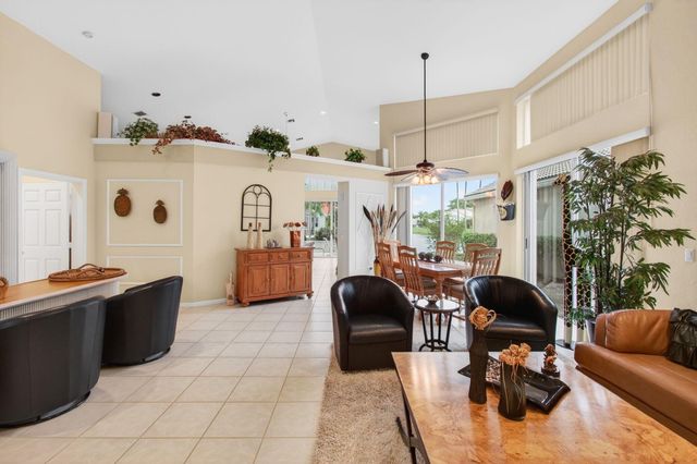 11910 Fountainside Circle, Boynton Beach, FL 33437