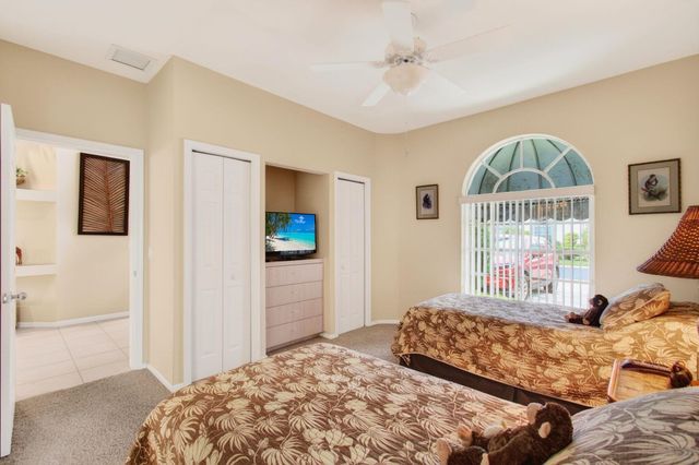 11910 Fountainside Circle, Boynton Beach, FL 33437