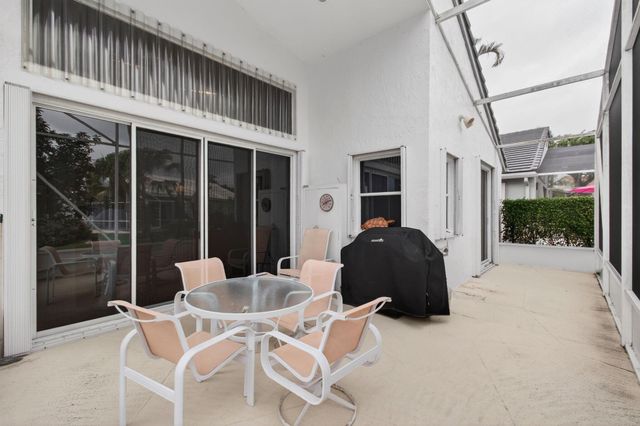 11910 Fountainside Circle, Boynton Beach, FL 33437