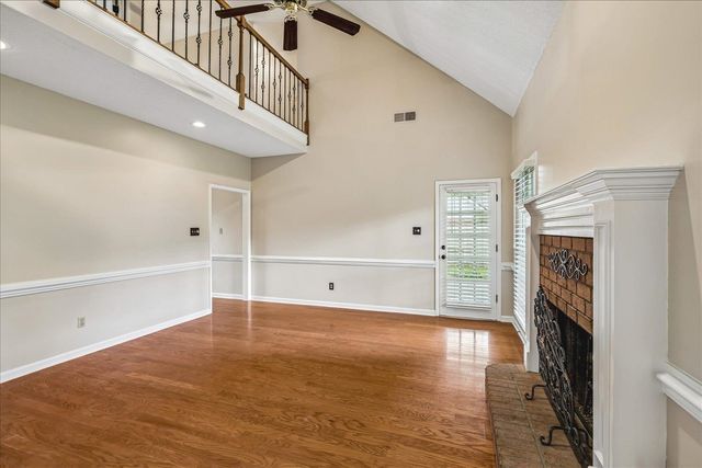986 HEATHER LAKE DR, Collierville, TN 38017