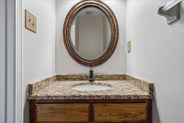 986 HEATHER LAKE DR, Collierville, TN 38017