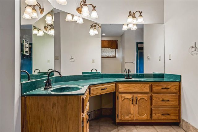 986 HEATHER LAKE DR, Collierville, TN 38017