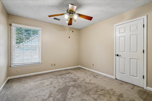 986 HEATHER LAKE DR, Collierville, TN 38017