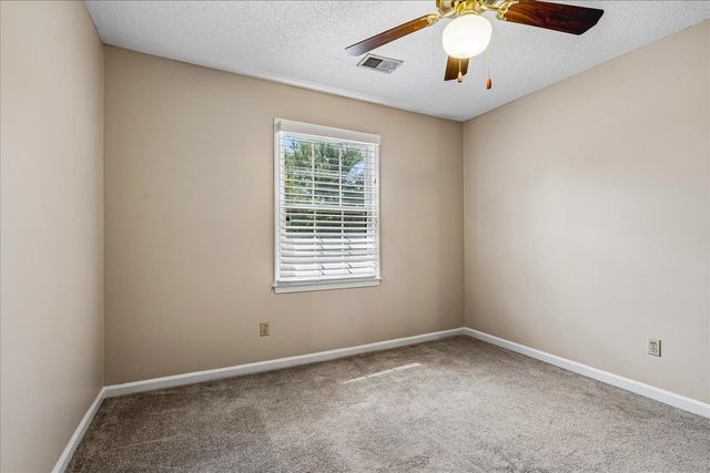 986 HEATHER LAKE DR, Collierville, TN 38017