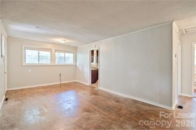 3031 Attaberry Drive, Charlotte, NC 28205