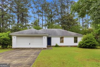 26 Douglas Court, Bloomingdale, GA 31302