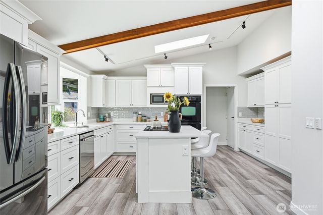 2733 SW 312th Place, Federal Way, WA 98023