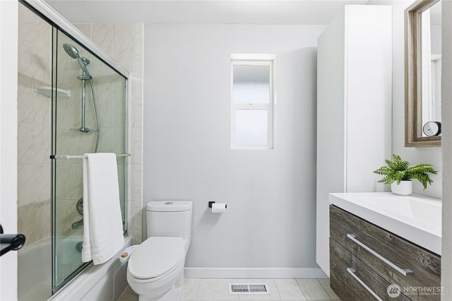 2733 SW 312th Place, Federal Way, WA 98023