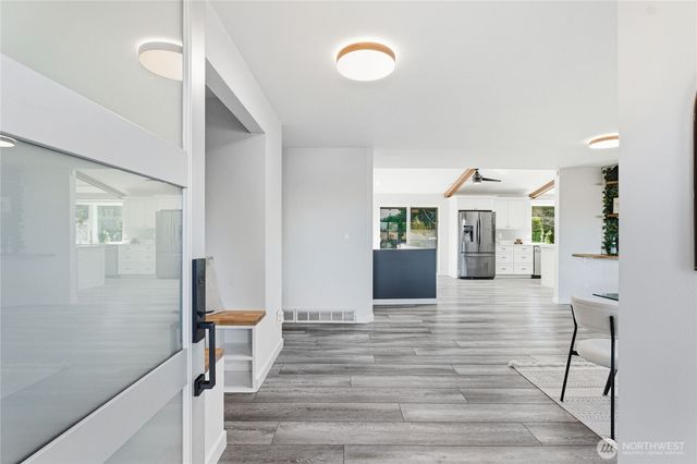 2733 SW 312th Place, Federal Way, WA 98023