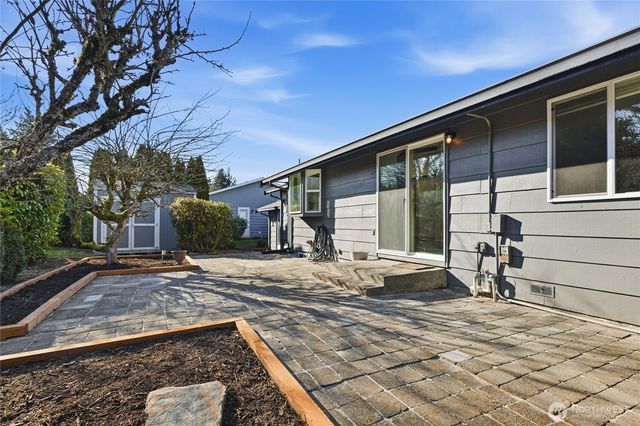 2733 SW 312th Place, Federal Way, WA 98023