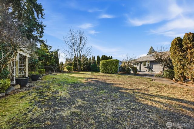 2733 SW 312th Place, Federal Way, WA 98023