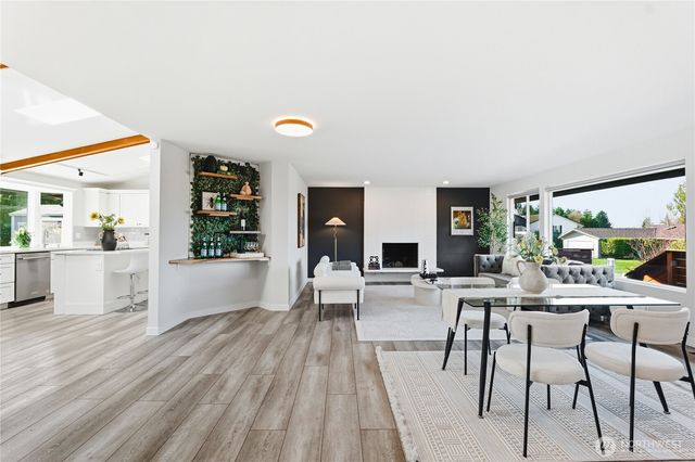 2733 SW 312th Place, Federal Way, WA 98023