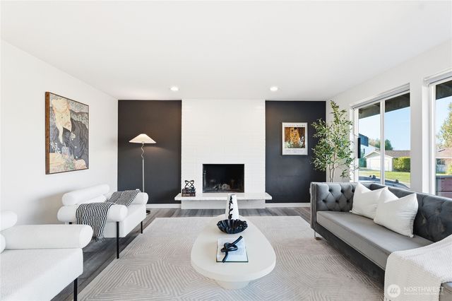 2733 SW 312th Place, Federal Way, WA 98023