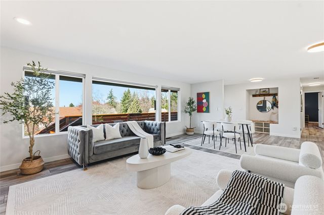 2733 SW 312th Place, Federal Way, WA 98023