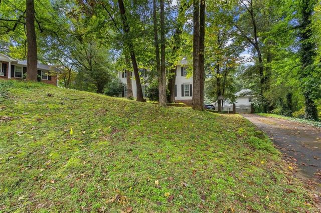 2182 Brookfield Drive, Lawrenceville, GA 30043