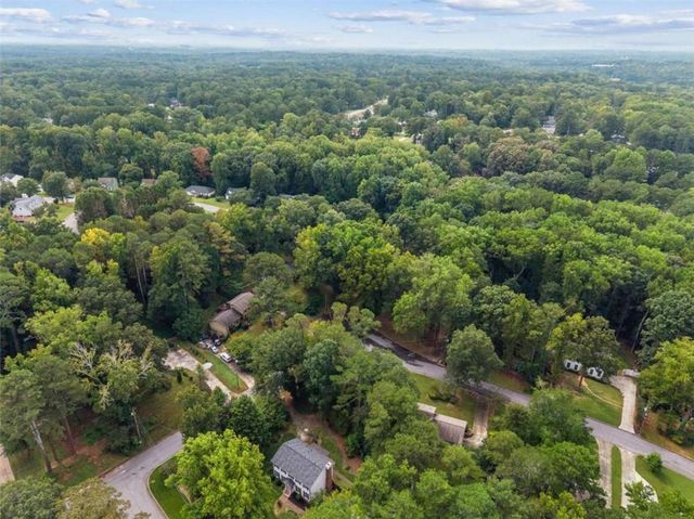 2182 Brookfield Drive, Lawrenceville, GA 30043