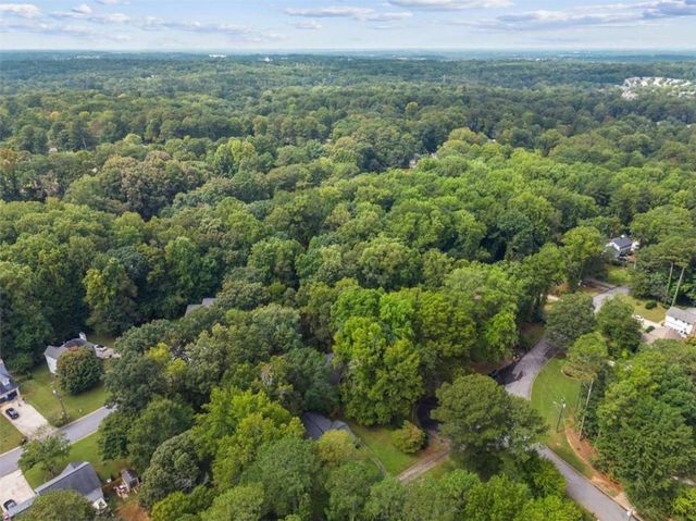2182 Brookfield Drive, Lawrenceville, GA 30043