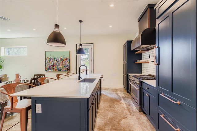 1604 Greenwood Ave A, Austin, TX 78721