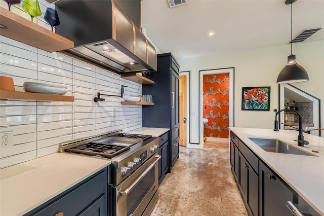 1604 Greenwood Ave A, Austin, TX 78721