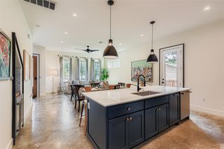 1604 Greenwood Ave A, Austin, TX 78721