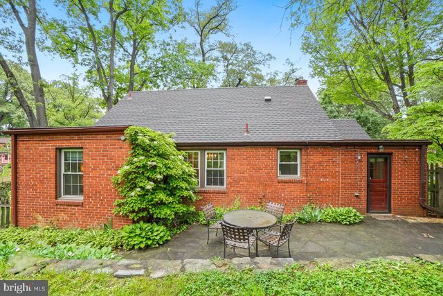 8318 HADDON DR, Takoma Park, MD 20912