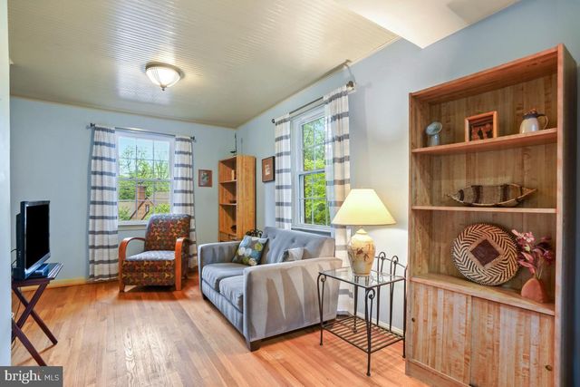 8318 HADDON DR, Takoma Park, MD 20912