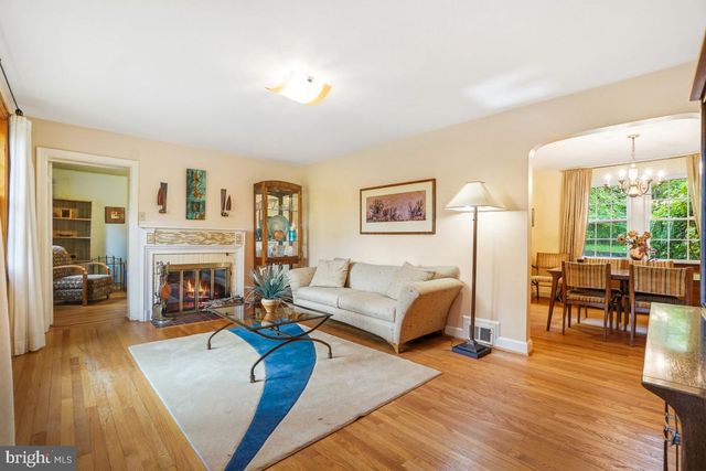 8318 HADDON DR, Takoma Park, MD 20912