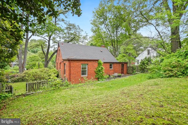 8318 HADDON DR, Takoma Park, MD 20912