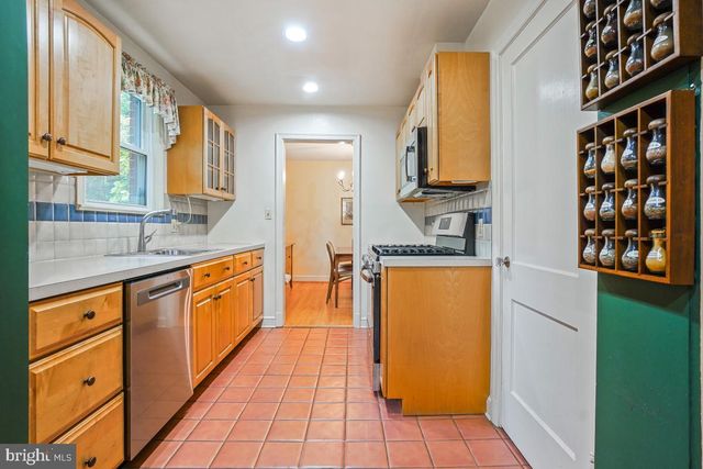 8318 HADDON DR, Takoma Park, MD 20912