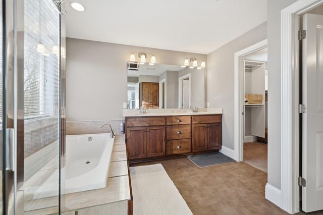 14267 Shady Beach Drive NE, Prior Lake, MN 55372