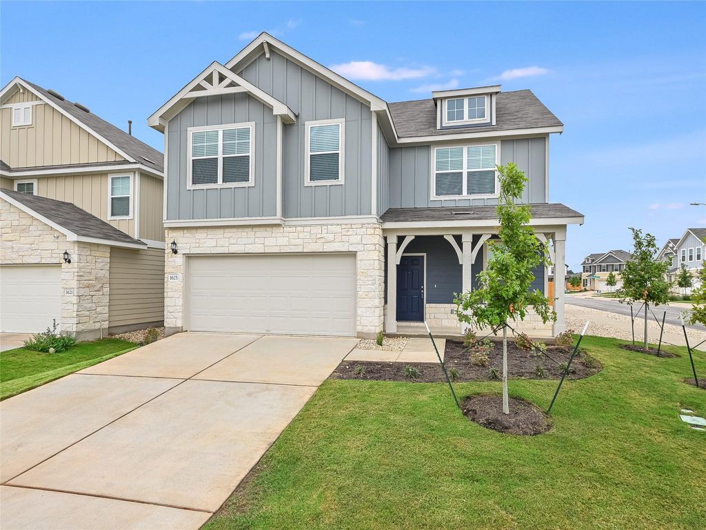 1625 Holly Lake DR, Leander, TX 78641