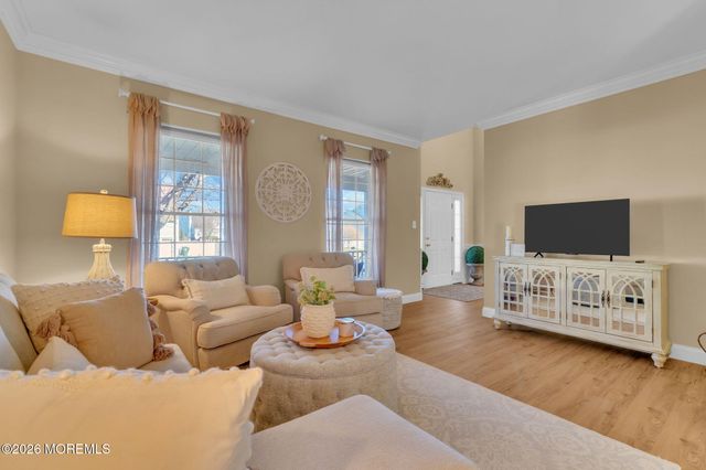 18 Gristmill Road, Howell, NJ 07731