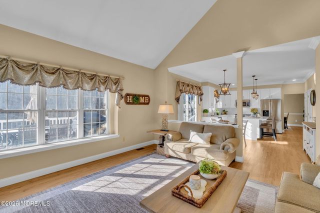 18 Gristmill Road, Howell, NJ 07731